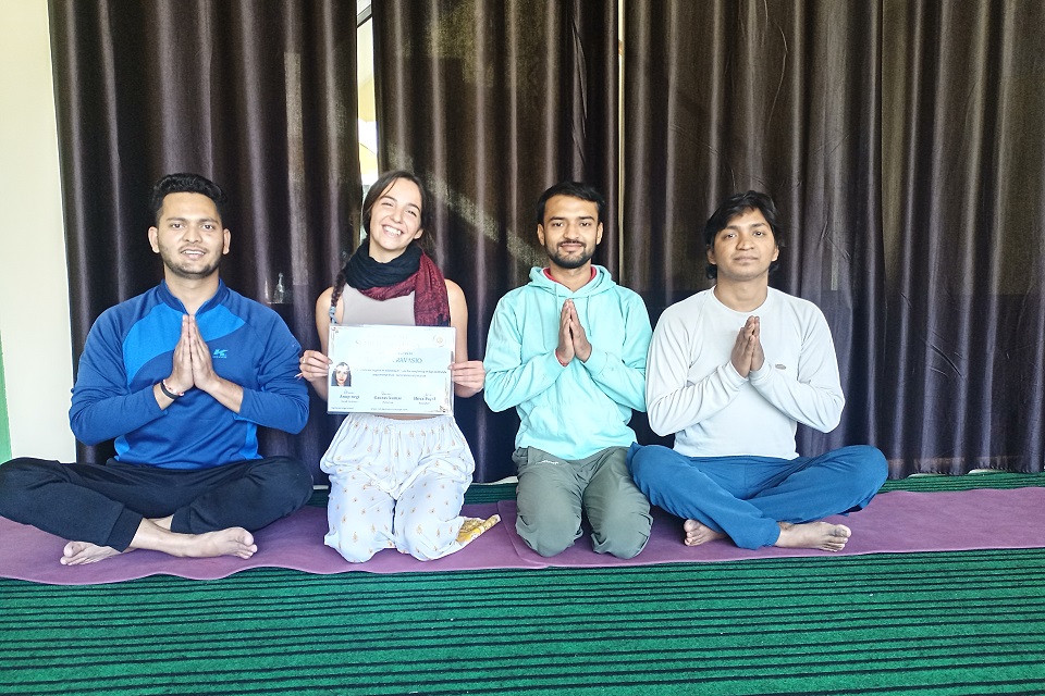 14days-yoga-retreat-in-rishikesh
